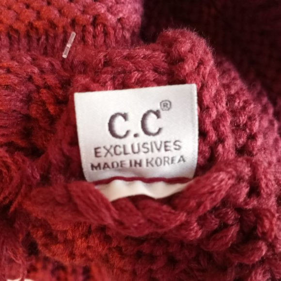 C. C. Exclusives NWT Knit Burgundy One Size Cap with Brim-Item #209 - Picture 3 of 3